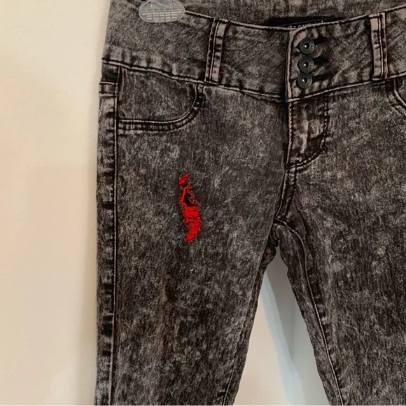 Hot Topic Lovesick Stonewashed Skinny Jeans - Picture 2 of 9